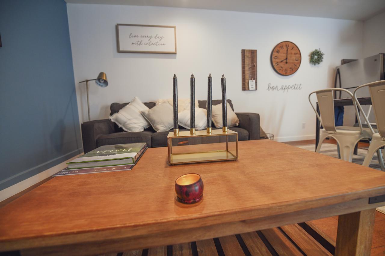Charming Valley Village Guesthouse Permit # Hsr Two Three Zero Zero 2794 Los Angeles Exterior foto