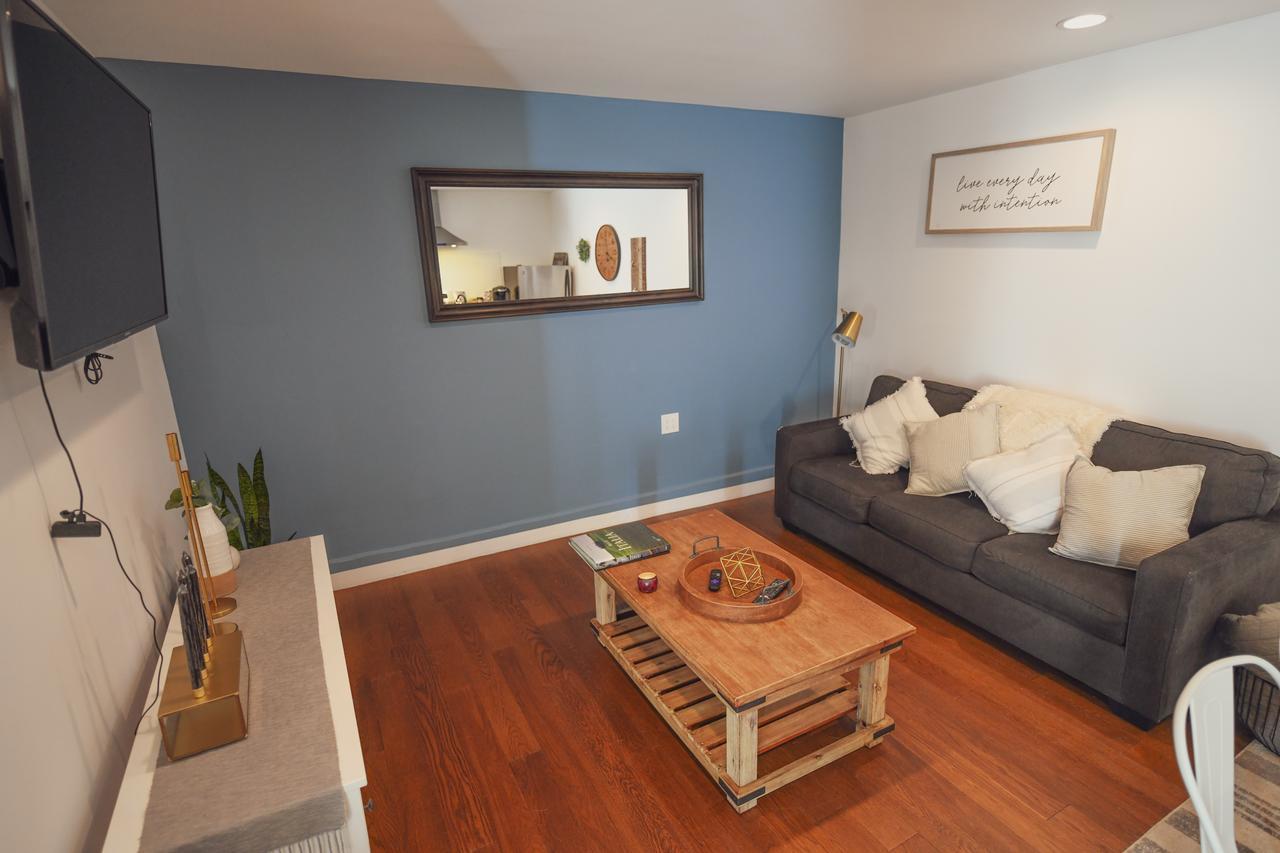 Charming Valley Village Guesthouse Permit # Hsr Two Three Zero Zero 2794 Los Angeles Exterior foto
